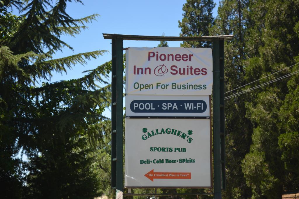 Pioneer Inn & Suites Volcano Екстериор снимка